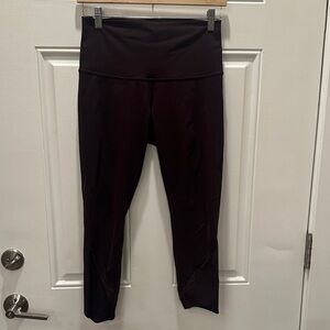 Lululemon maroon laser cut/mesh panel leggings size 8